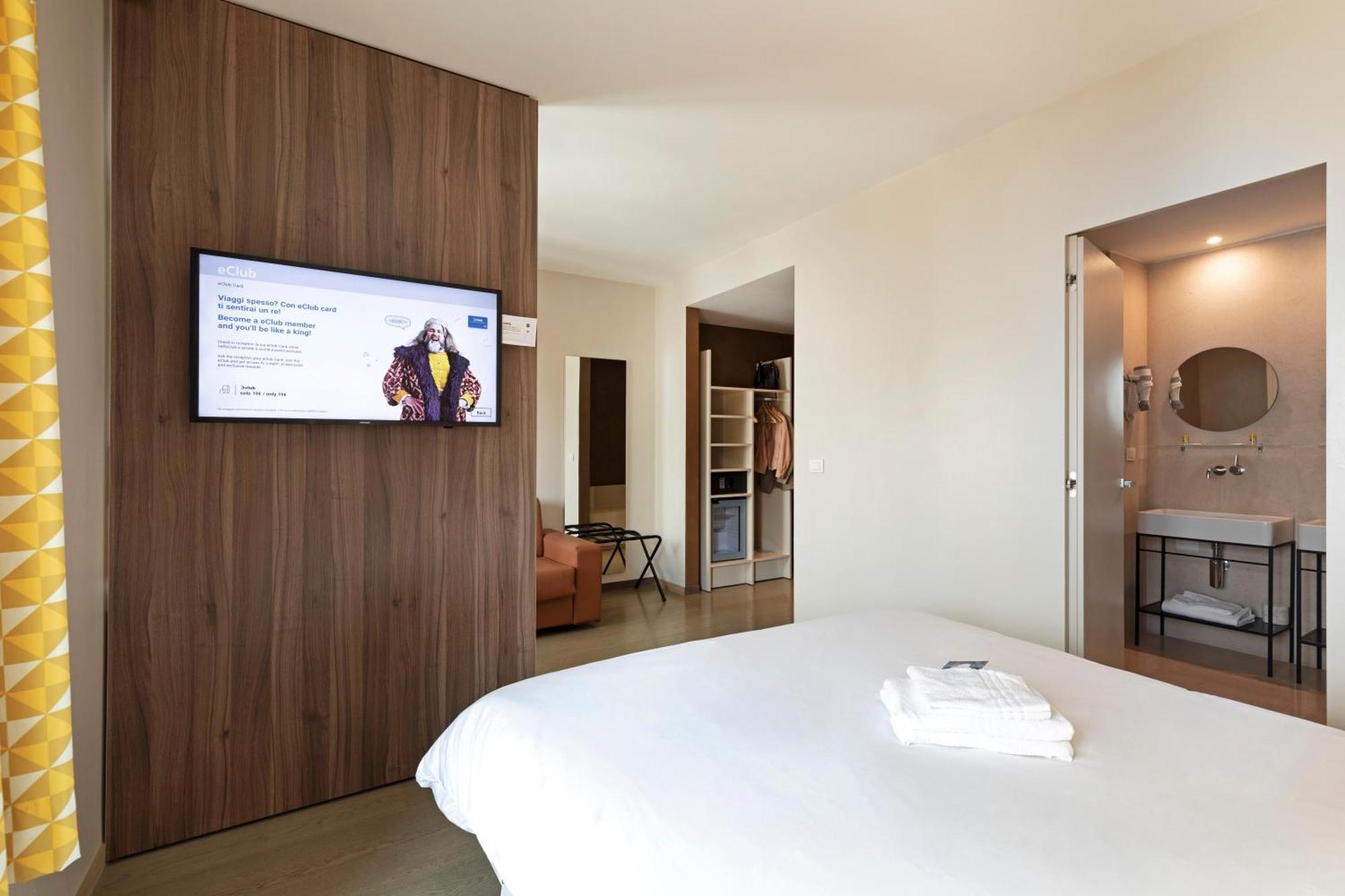 B&B Hotel Milano Central Station Екстер'єр фото