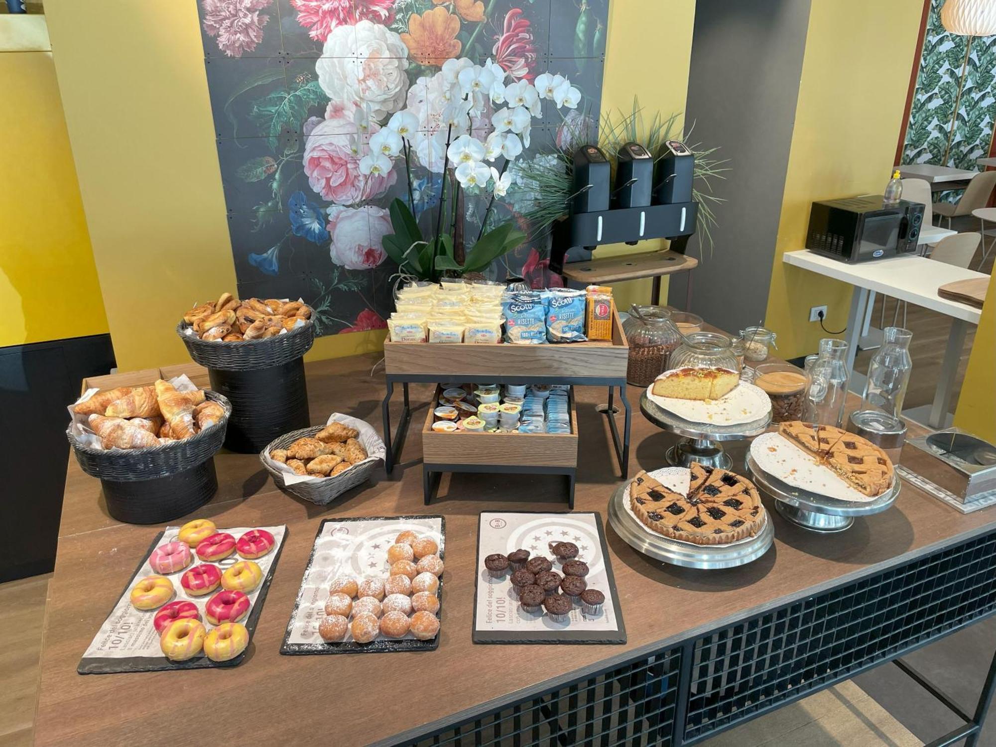 B&B Hotel Milano Central Station Екстер'єр фото